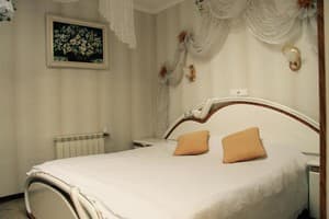 Отель Gusarskiy Hotel&Apartment. Люкс 4-местный  4