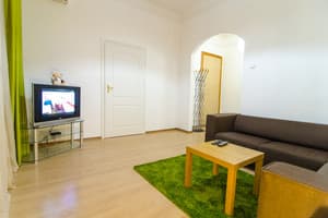 Квартира Rent Kiev ул. Антоновича 12. RentKiev ул. Горького 12 3